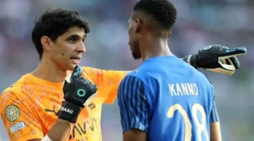 إصابة مفاجئة.. موقف ياسين بونو من مشاركة الهلال أمام شباب الأهلي بالبطولة الآسيوية